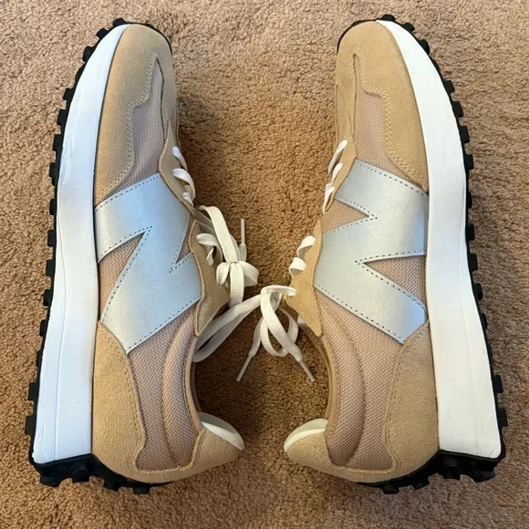 New Balance 327 Sneakers - Picture 5 of 11